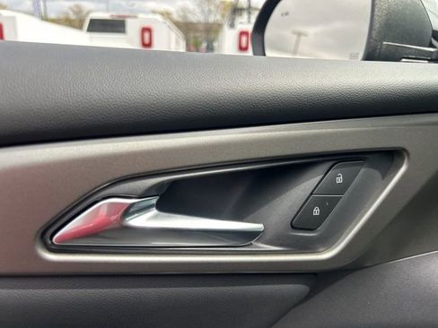 New 2026 Chevrolet Traverse LT w/ Sun and Wheel Package image 12