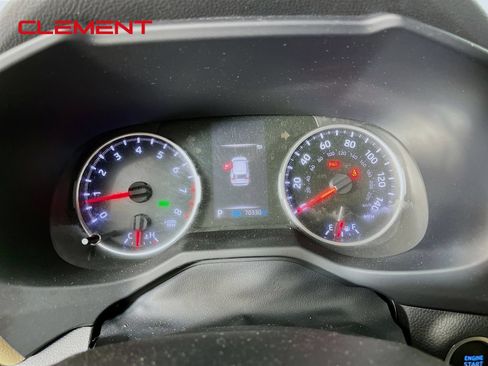 Used 2021 Toyota RAV4 XLE w/ Convenience Package FWD image 18