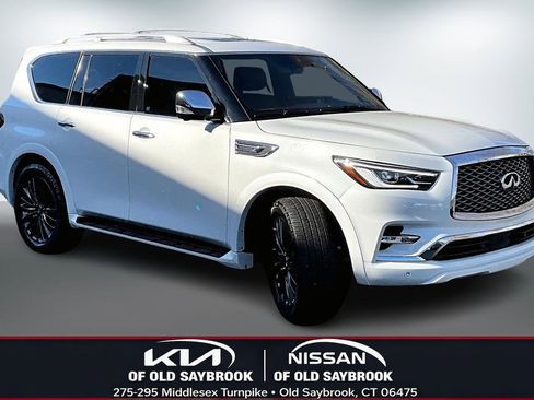 Used 2023 INFINITI QX80 Sensory w/ Cargo Package image 3