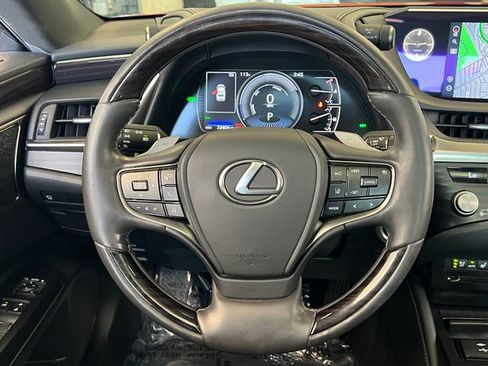 Used 2021 Lexus ES 300h w/ Accessory Package FWD image 48