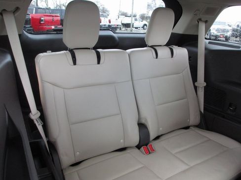 Used 2021 Ford Explorer Platinum w/ Equipment Group 601A image 23