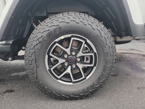 New 2026 Jeep Gladiator Rubicon AWD/4WD image 9