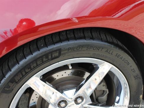 Used 2007 Chevrolet Corvette Convertible w/ Preferred Equipment Group RWD image 30