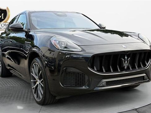 Used 2023 Maserati Grecale Modena AWD/4WD image 7