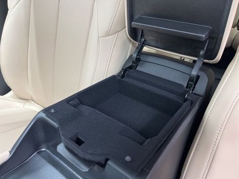 New 2025 Jeep Grand Cherokee L Limited image 21