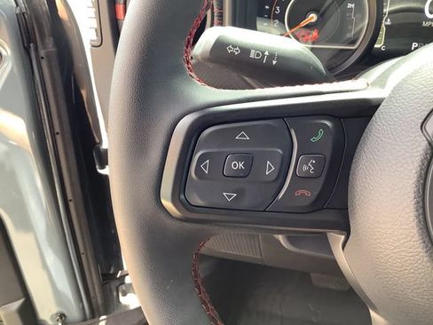 Used 2024 Jeep Wrangler Unlimited Rubicon AWD/4WD image 13