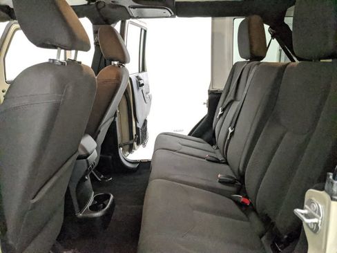 Used 2018 Jeep Wrangler Unlimited Sport S AWD/4WD image 17