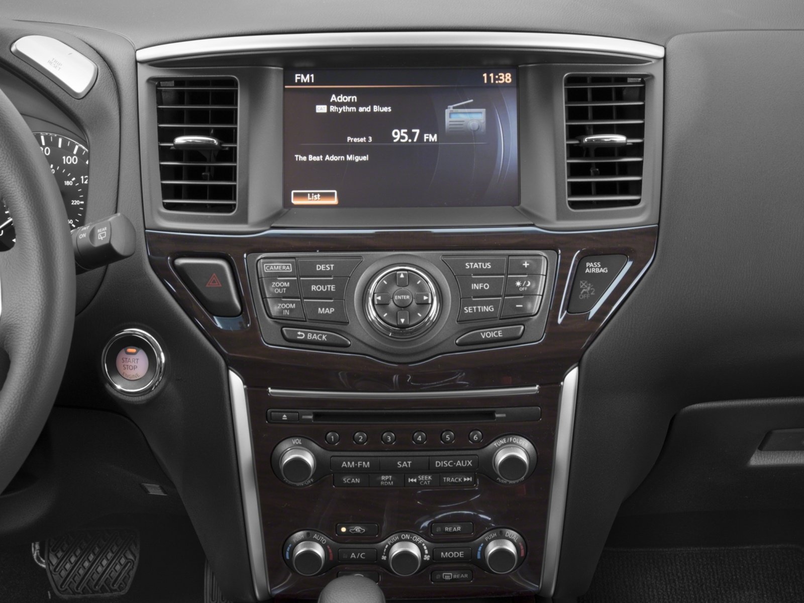 Used 2016 Nissan Pathfinder SL w/ SL Premium Package AWD/4WD image 10