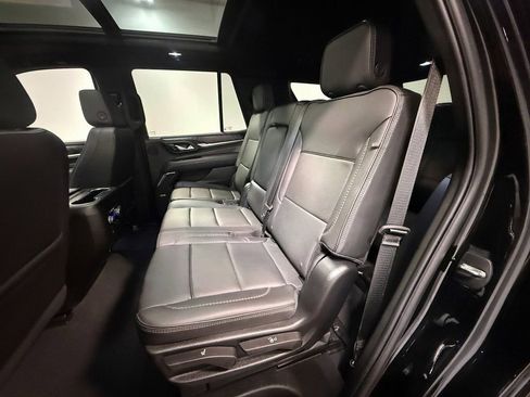 Used 2024 GMC Yukon Denali image 7