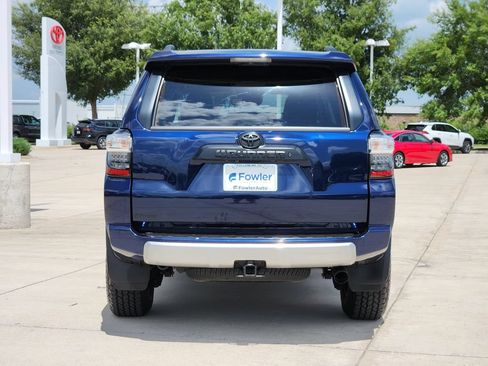Used 2024 Toyota 4Runner TRD Off-Road Premium w/ Moonroof Package AWD/4WD image 6