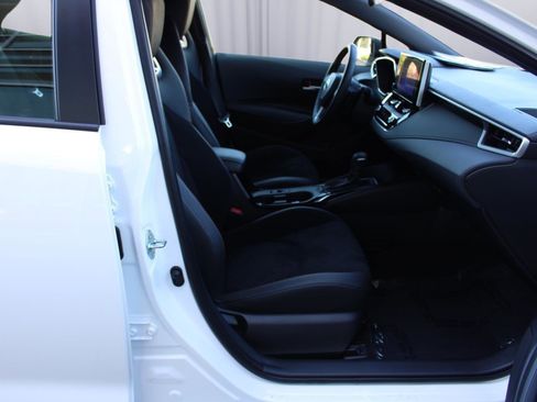 Used 2026 Toyota Corolla SE FWD image 37