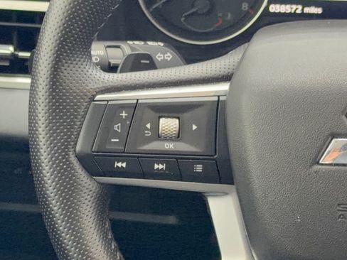 Used 2025 Mitsubishi Outlander SE FWD image 18