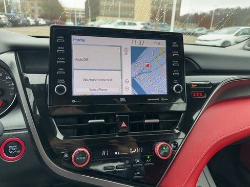 Used 2024 Toyota Camry XSE image 13