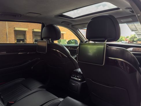 Used 2018 Genesis G90 5.0 Ultimate RWD image 68