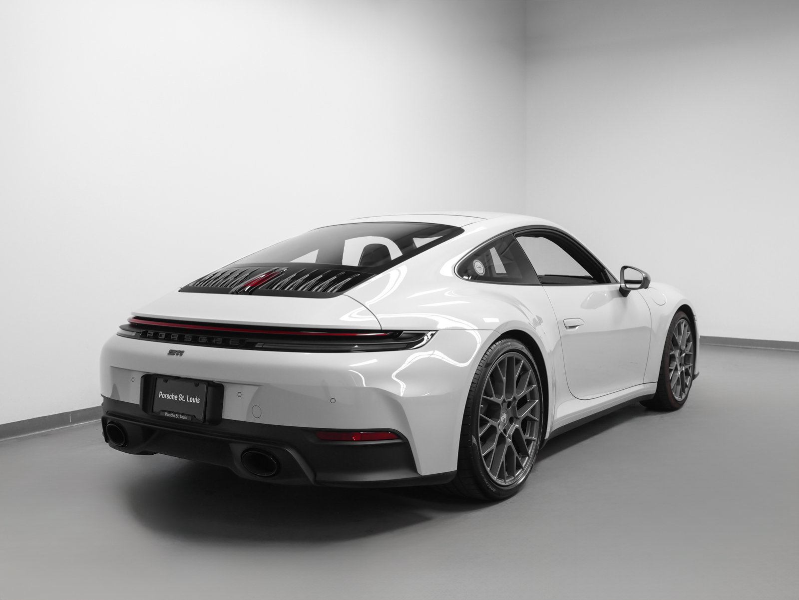 Certified 2025 Porsche 911 Carrera T RWD image 12