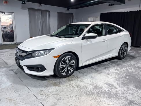 Used 2016 Honda Civic EX-T image 4