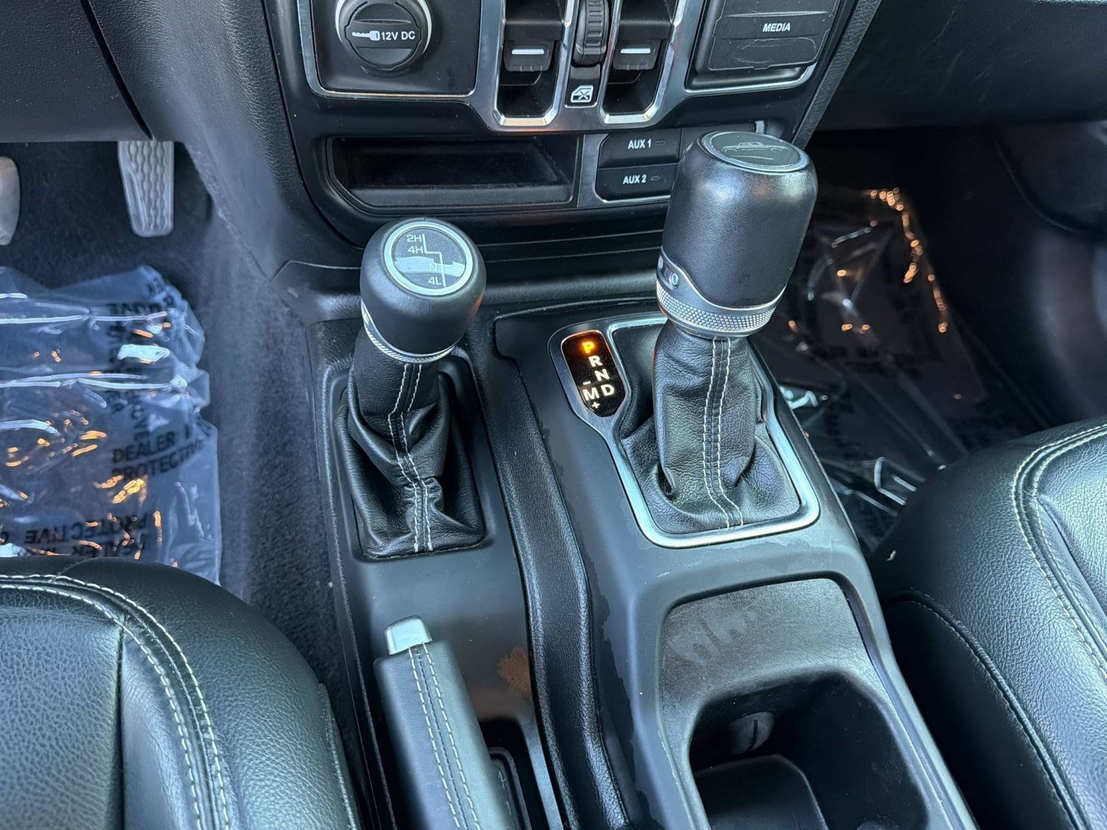 Used 2022 Jeep Gladiator Overland w/ Popular Equipment Package AWD/4WD image 17