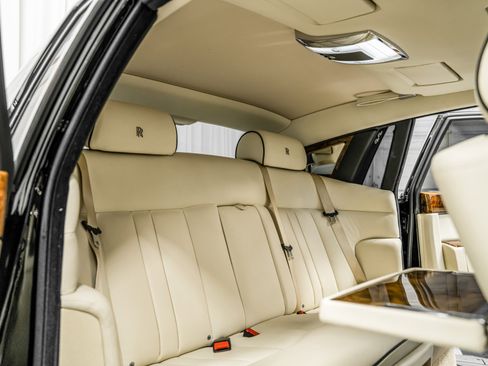 Used 2013 Rolls-Royce Phantom Sedan image 13