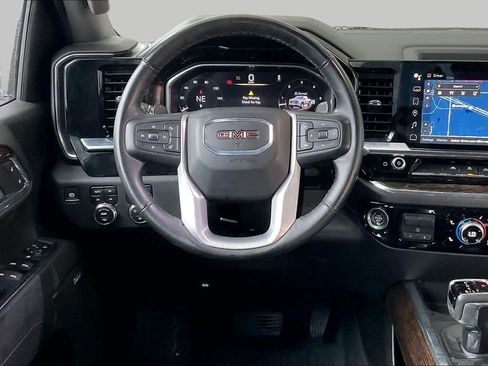 Used 2024 GMC Sierra 1500 Elevation w/ Preferred Package AWD/4WD image 7