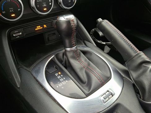 Used 2019 MAZDA MX-5 Miata RF Grand Touring RWD image 14