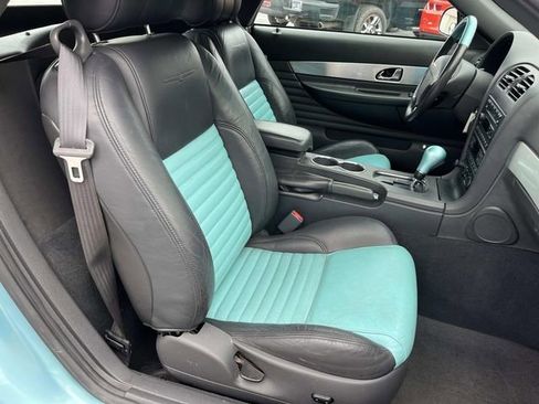 Used 2002 Ford Thunderbird Base image 13