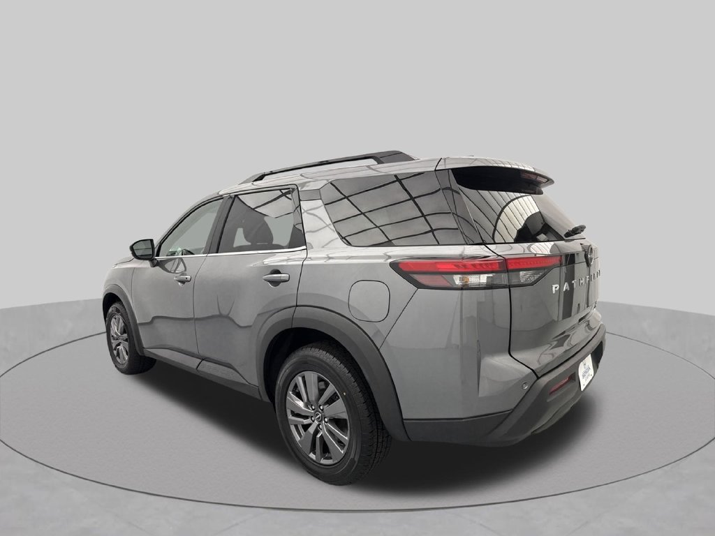 Used 2024 Nissan Pathfinder SV AWD/4WD image 5