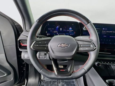Certified 2025 Chevrolet Silverado EV RST AWD/4WD image 9