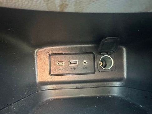 Used 2022 Chevrolet Equinox LS w/ LS Convenience Package image 10