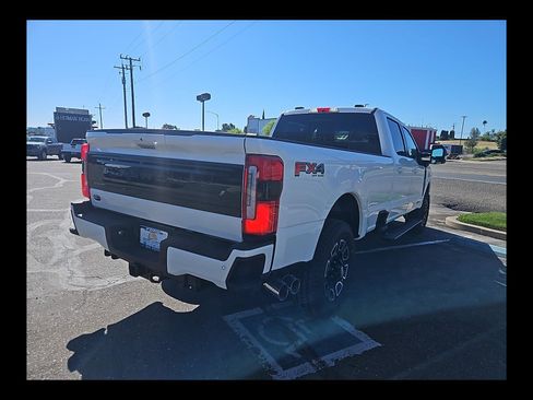 New 2026 Ford F250 Platinum w/ FX4 Off-Road Package AWD/4WD image 9