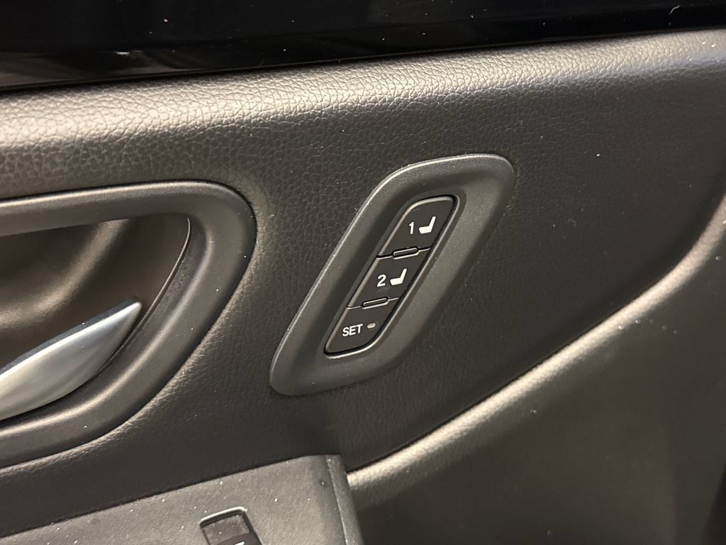 Certified 2025 Honda Pilot EX-L image 21