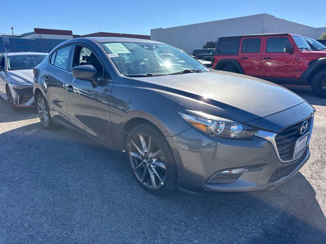 Used 2018 MAZDA MAZDA3 Touring FWD image 3