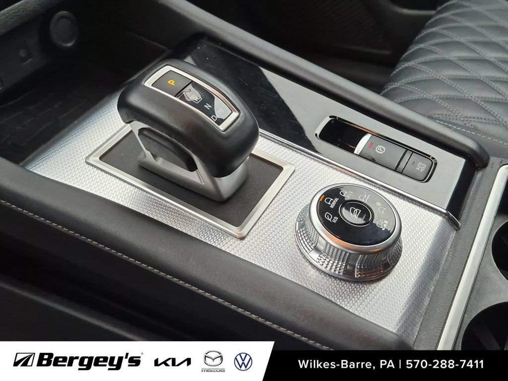 Used 2023 Mitsubishi Outlander SEL AWD/4WD image 21