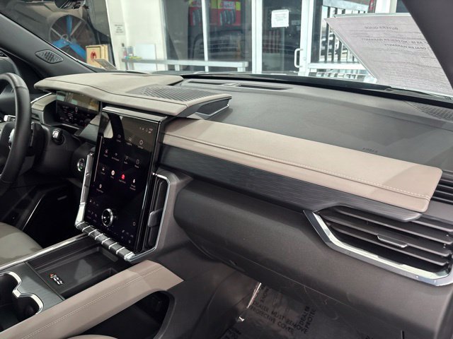 Used 2026 GMC Acadia Elevation w/ Elevation Premium Package AWD/4WD image 39
