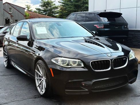 Used 2014 BMW M5 RWD image 11