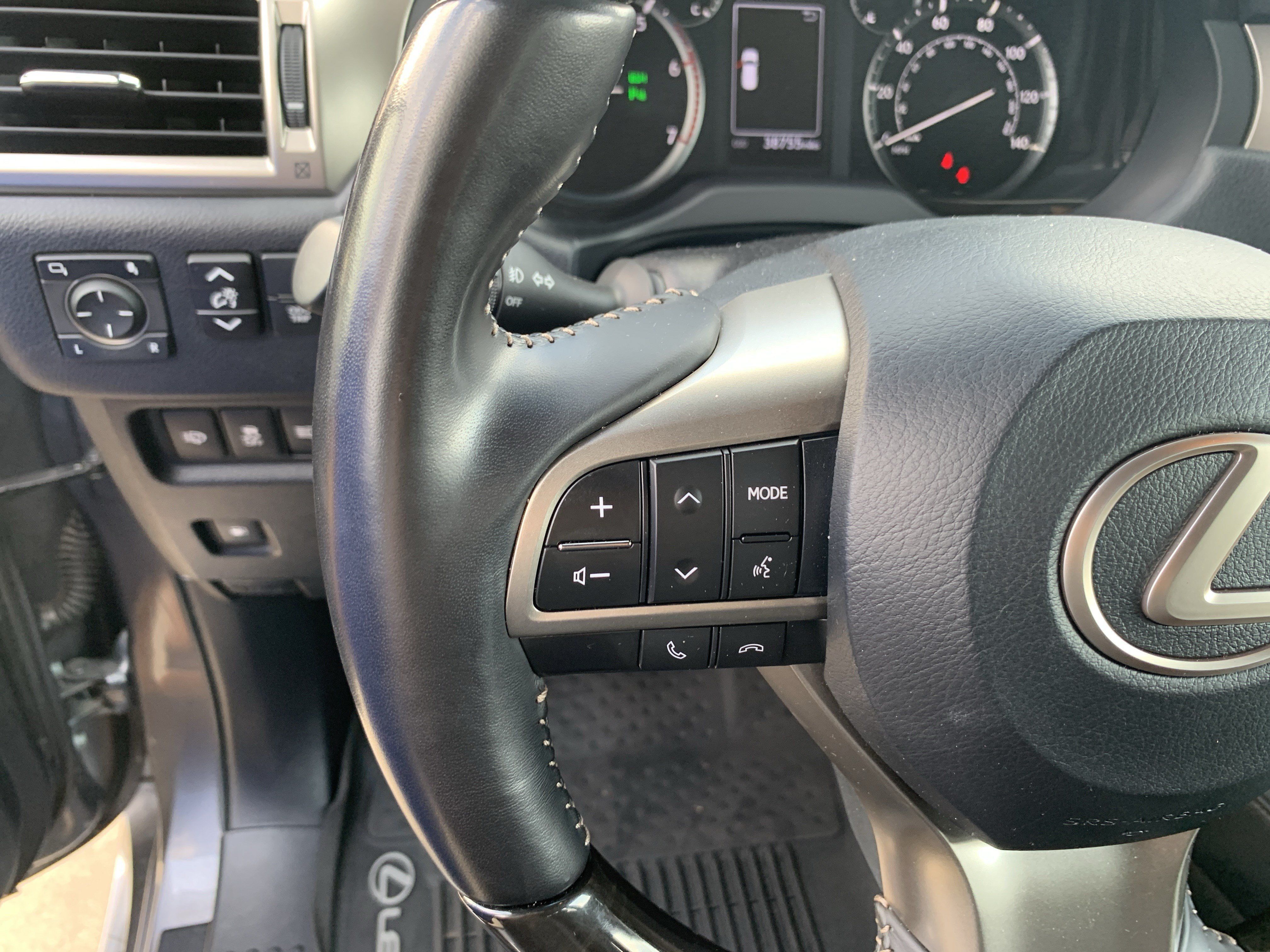 Used 2021 Lexus GX 460 Premium w/ Accessory Package AWD/4WD image 19