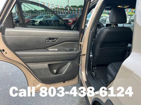 Used 2024 Nissan Pathfinder Rock Creek AWD/4WD image 9