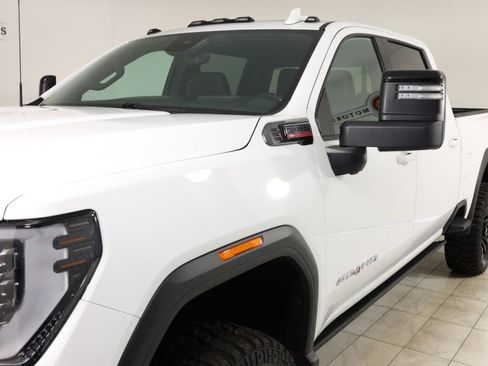 Used 2024 GMC Sierra 2500 AT4 w/ AT4 Premium Plus Package AWD/4WD image 50