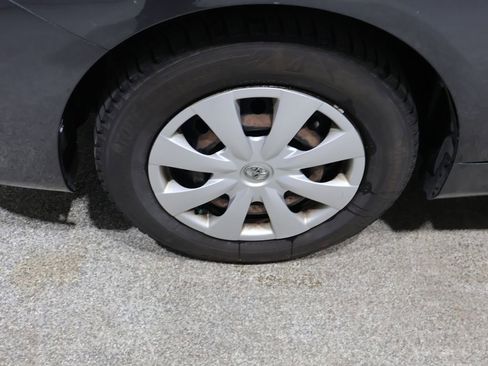 Used 2010 Toyota Corolla LE image 8