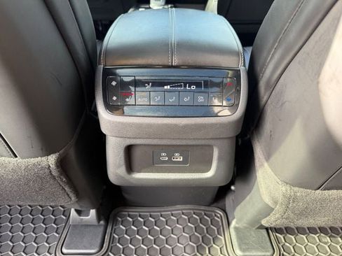 Used 2025 INFINITI QX60 Luxe w/ Vision Package image 14