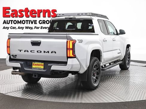 Used 2024 Toyota Tacoma TRD Sport w/ TRD Sport Upgrade Package AWD/4WD image 5