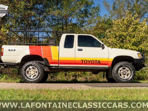 Used 1989 Toyota Pickup Deluxe image 5