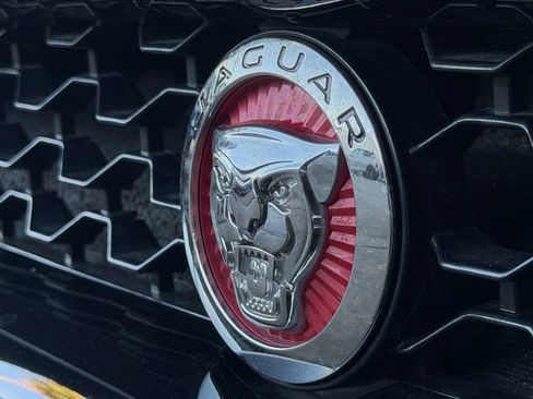 Used 2018 Jaguar F-TYPE R-Dynamic RWD image 30