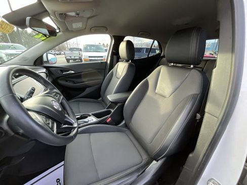 Used 2022 Buick Encore GX Select w/ Advanced Technology Package image 13