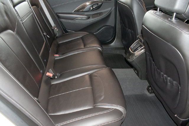 Used 2014 Buick LaCrosse Leather FWD image 12