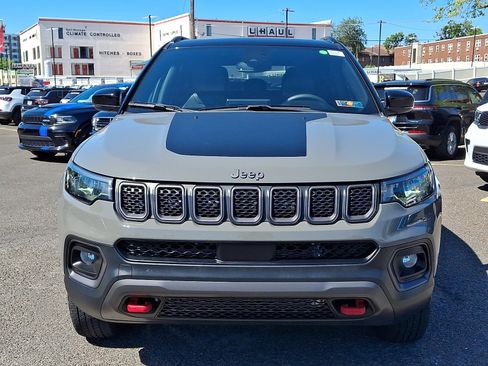 Used 2023 Jeep Compass Trailhawk w/ Sun and Sound Group AWD/4WD image 2