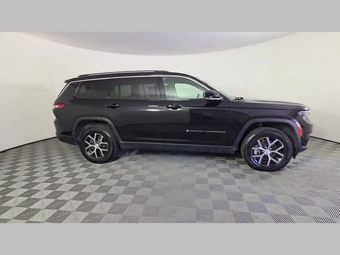 Used 2023 Jeep Grand Cherokee L Limited w/ Trailer Tow Group (B) AWD/4WD image 34
