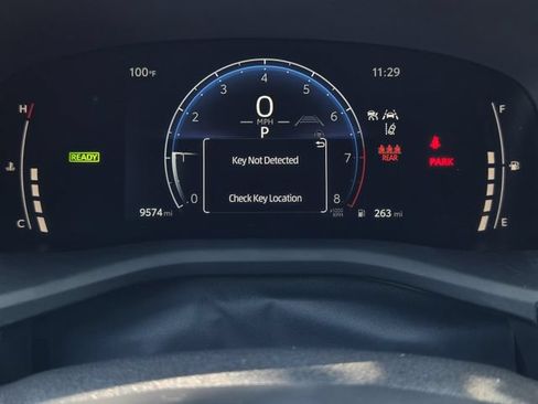 Used 2025 Toyota Camry SE w/ Convenience Package FWD image 13