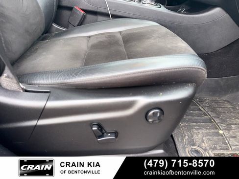 Used 2020 Dodge Durango R/T w/ Technology Group AWD/4WD image 11