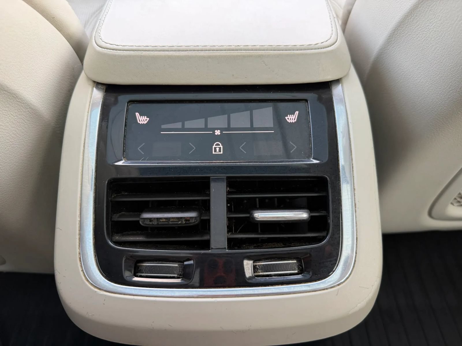 Used 2019 Volvo XC90 T6 Inscription w/ Luxury Package AWD/4WD image 26