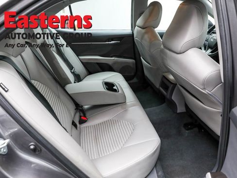 Used 2023 Toyota Camry SE image 23